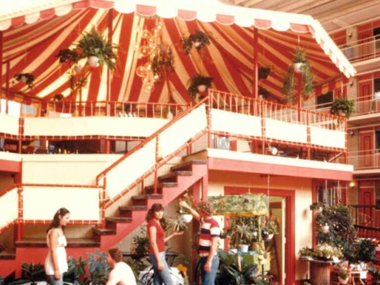 carousel hotel ocean city history